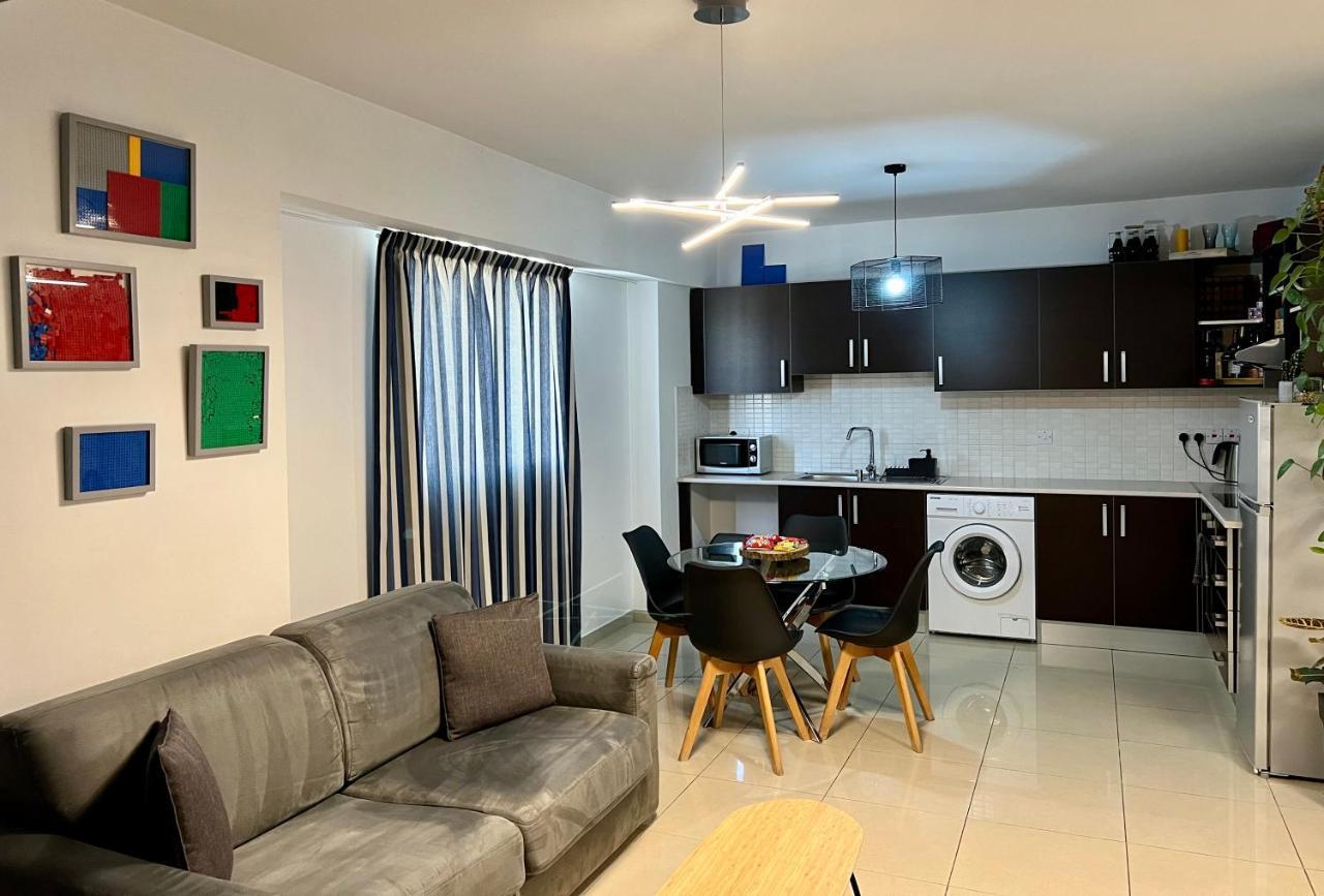 Fat Cow Apartment 103 Larnaca Esterno foto