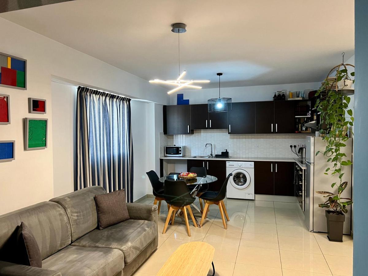 Fat Cow Apartment 103 Larnaca Esterno foto